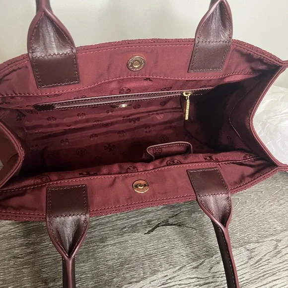 Tory Burch Tote Bag - Picture 3 of 7